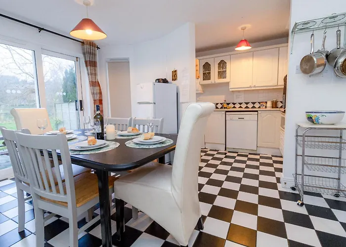 Village No 14 By Trident Homes Vakantiehuis